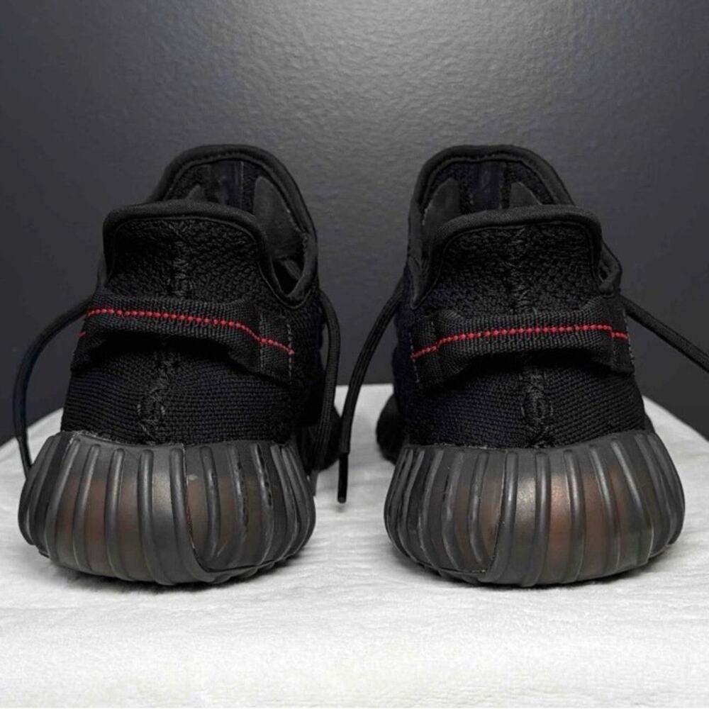 Yeezy Boost 350 V2 “Black Red” (Bred) | CP9652 | 10.5M - Picture 7 of 9